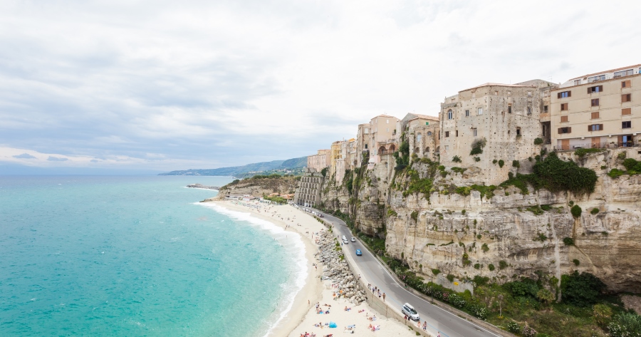 Ministero della Salute: La Calabria passa in «zona gialla»; proroga per il Friuli Venezia Giulia