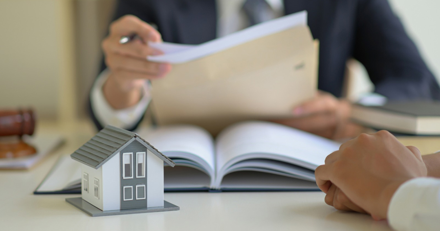 Mediatore immobiliare e amministratore di condominio: attività compatibili o no?