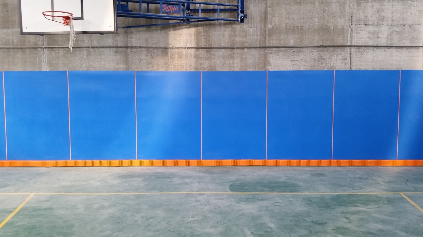Giwa - Security Wall in palestra 