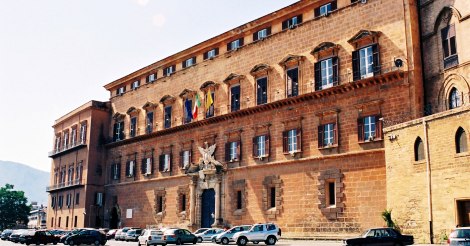 Regione Siciliana e Criteri di aggiudicazione degli Appalti: norma incostituzionale?