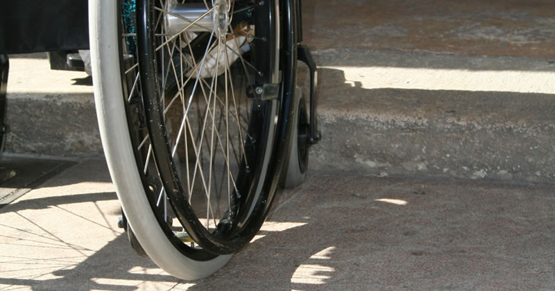 Abbattimento barriere architettoniche: la Puglia approva criteri per la concessione di contributi straordinari per i Comuni