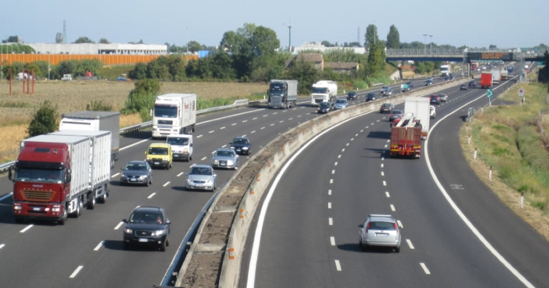 Decreto Genova e Autostrade: al via rivoluzione per pedaggi più equi