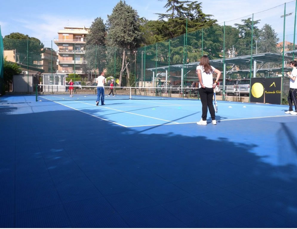 Pavimenti polivalenti per uso sportivo: caratteristiche e vantaggi